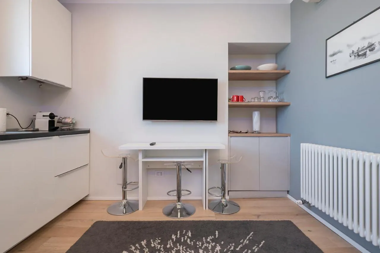 Nuovo Appartamento Zona Navigli Milan Apartment