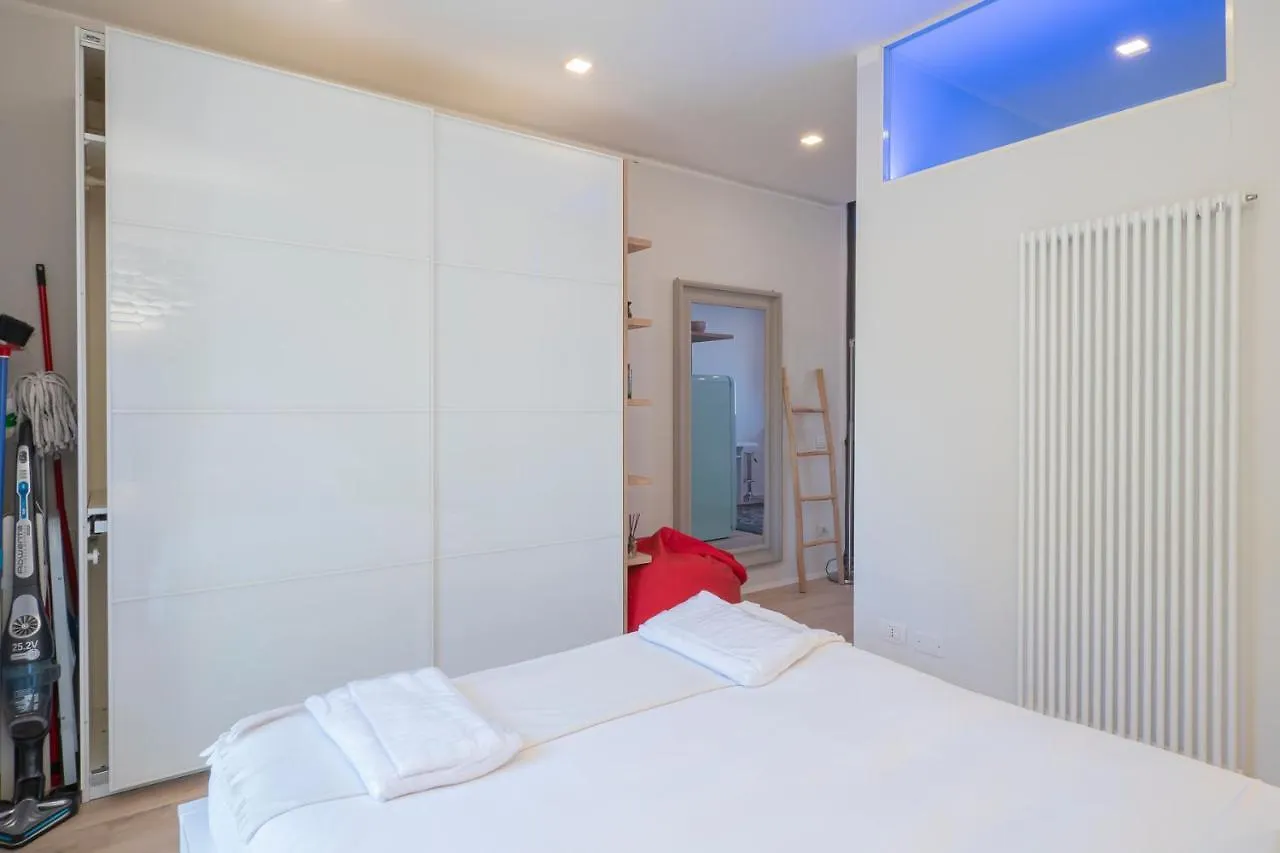 Nuovo Appartamento Zona Navigli Milan 0*,